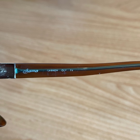 Beautiful Sama Carmen Round  Cat Eye Frame  Size 52-17-143 - Picture 6 of 9